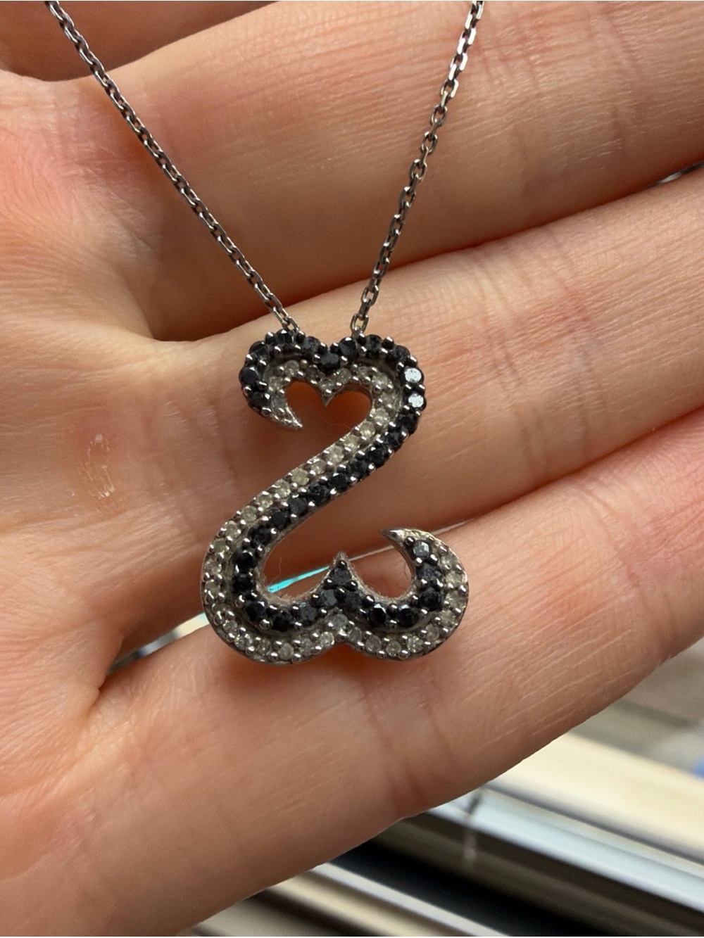 Jane Seymour Open Hearts Diamond Pendant Necklace White Gold 14kt